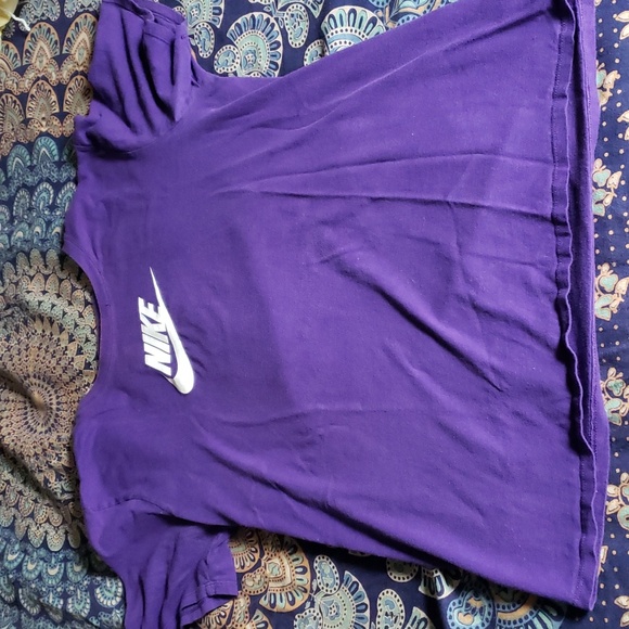 Purple Nike T-Shirt - Picture 1 of 3
